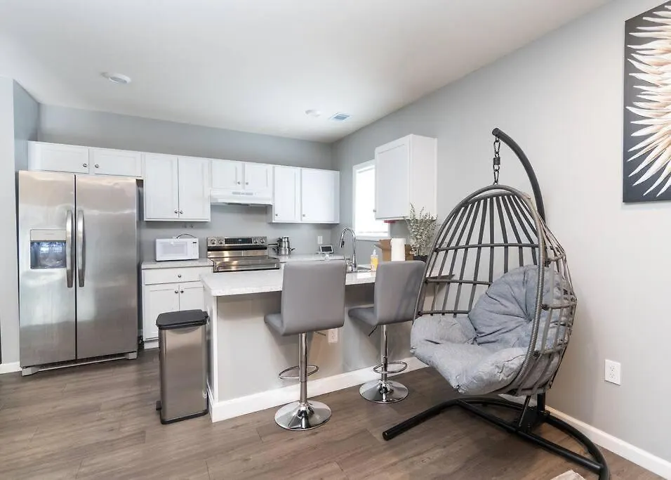 Apartment Elegant Apt By Ewr & Pennstation Newark United States