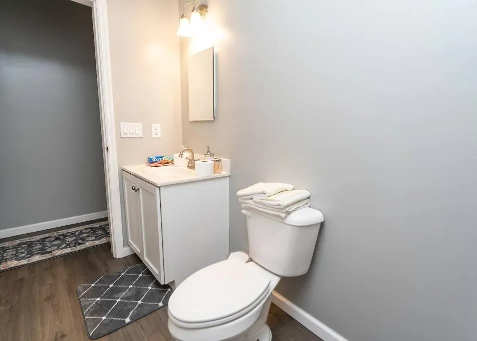 Elegant Apt By Ewr & Pennstation Newark Apartment
